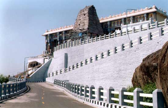 Rathinagiri Temple access road Dec 2002