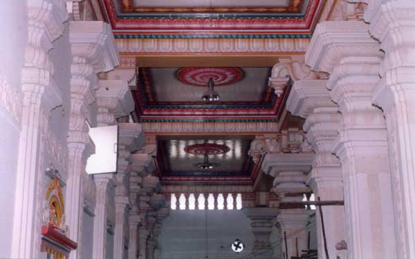 Rathinagiri temple columns